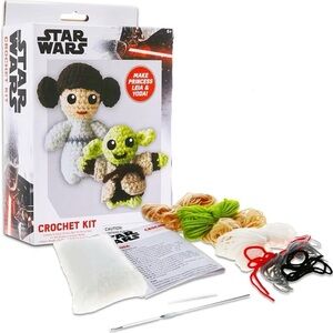 NIB Disney Star Wars Crochet Kit - Princess Leia and Yoda Crochet Patterns, Yarn